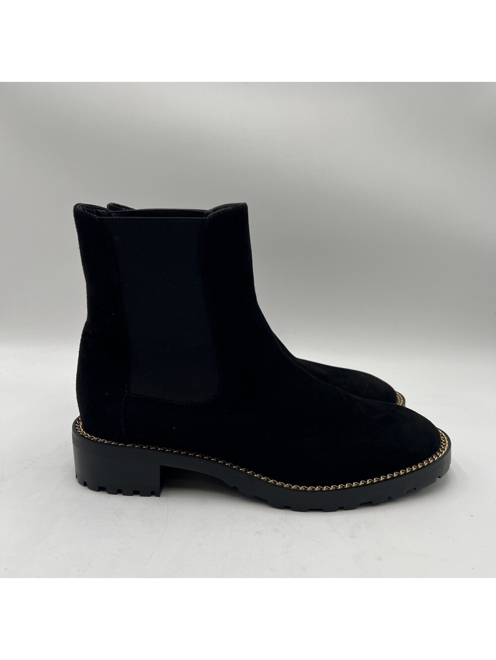 Women’s Stuart Weitzman Kolbie Chelsea Boot in black suede Size 6.5B